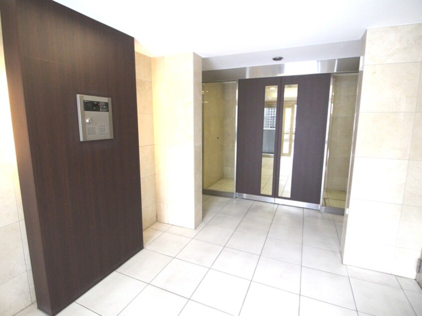 エントランス部分 アイル上北沢