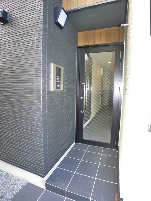 エントランス部分 ルネコート高砂　B棟