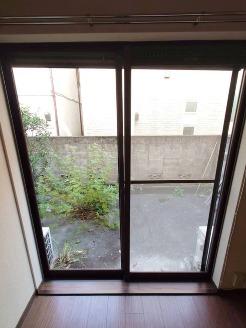 室内からの展望 モデラ－ト