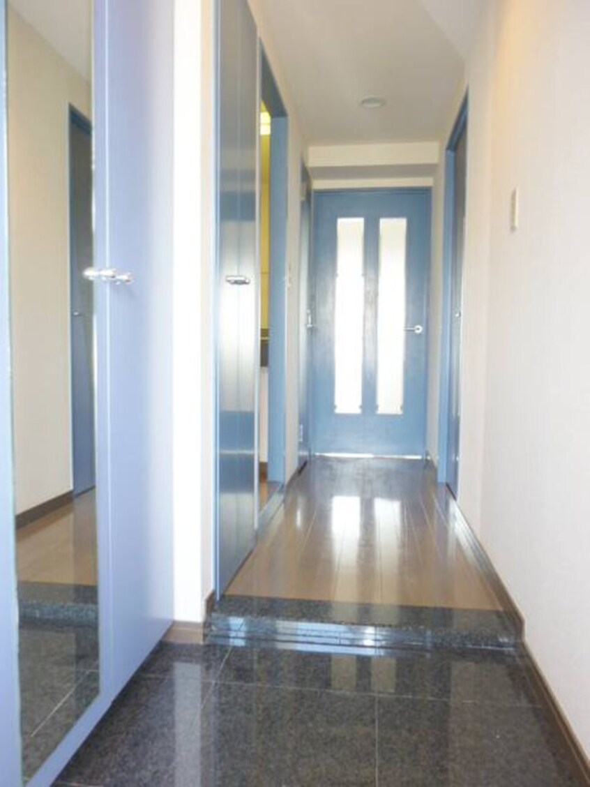 玄関 パローマIOGI