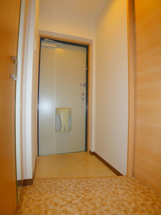 玄関 テグレビアンコ