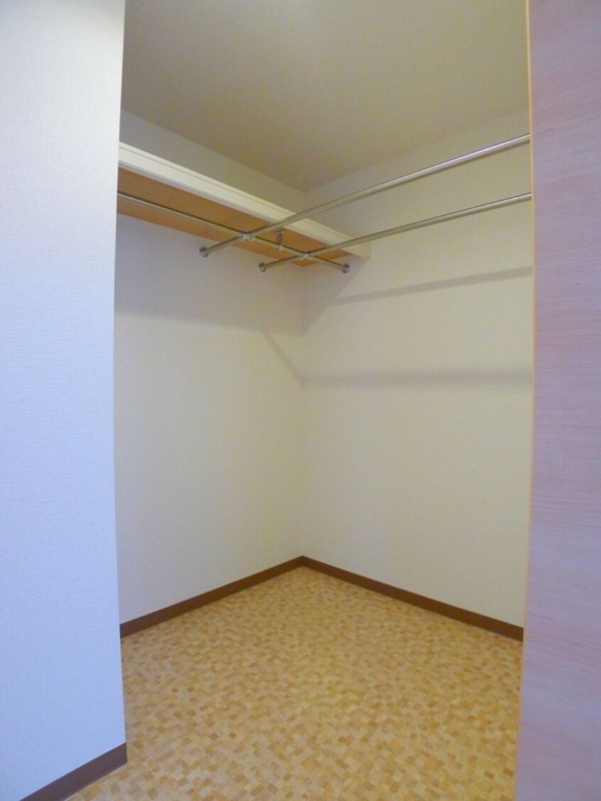 収納 テグレビアンコ