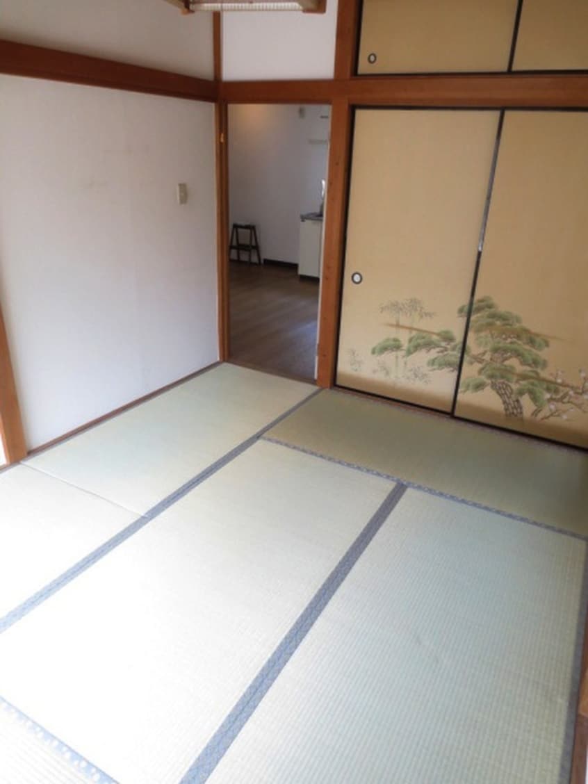 居室 コ－ポスガ