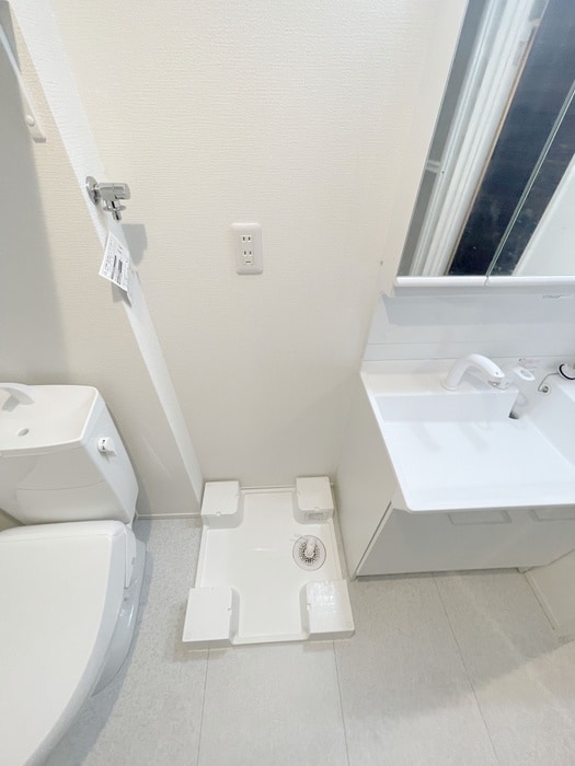 洗濯機置場 ラシュレ東川口