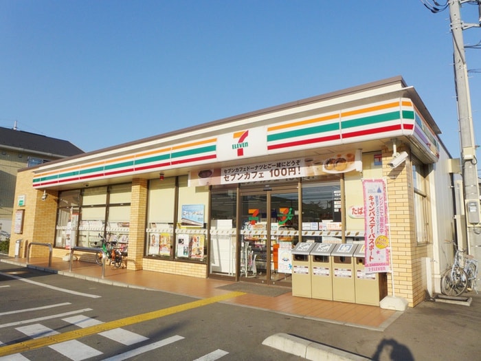 セブンイレブン(コンビニ)まで500m ラシュレ東川口