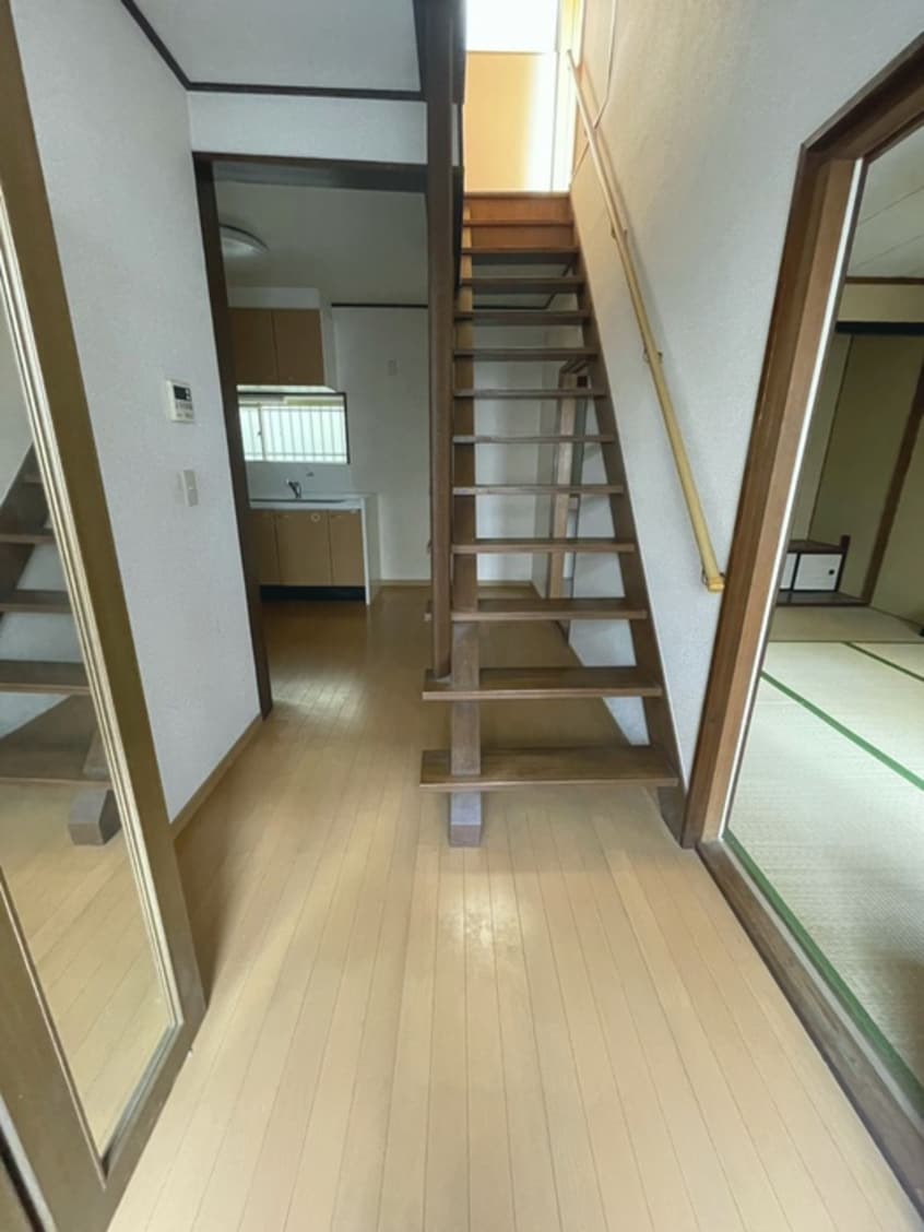 廊下 南行徳１丁目貸家