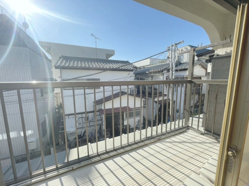 室内からの展望 南行徳１丁目貸家