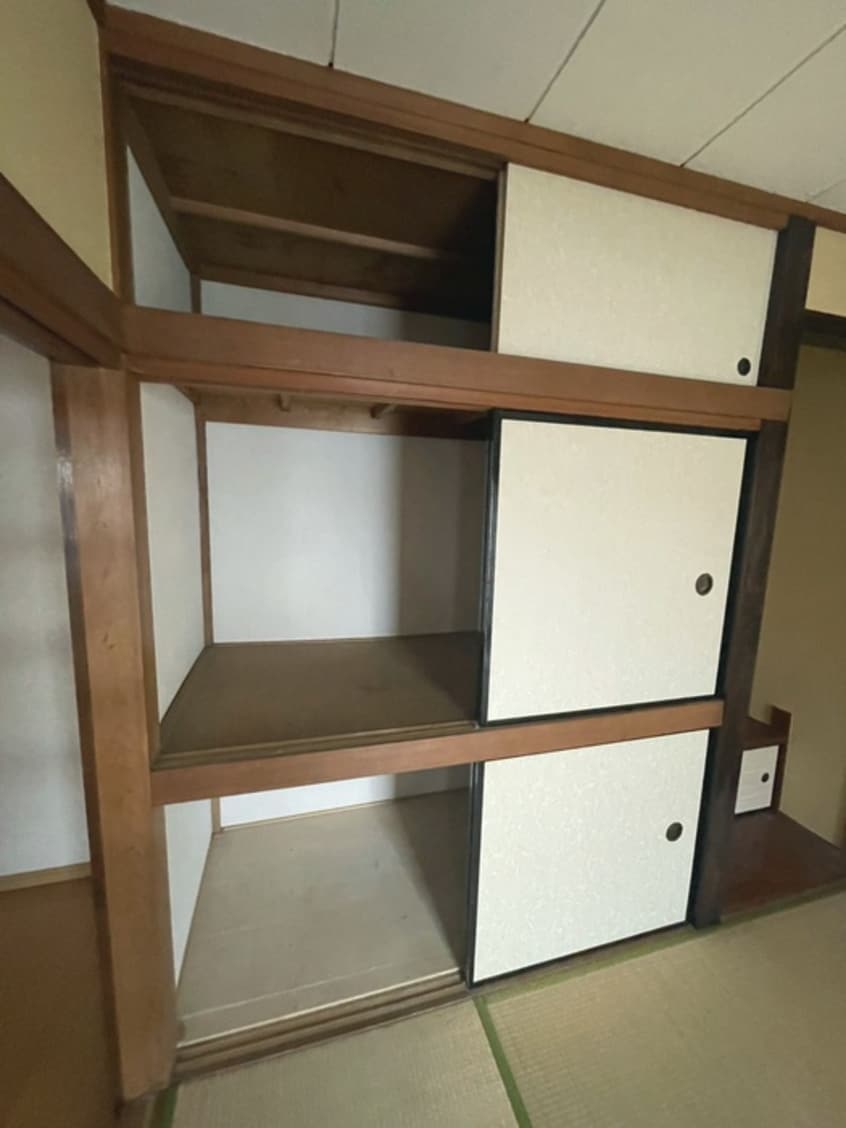 収納 南行徳１丁目貸家