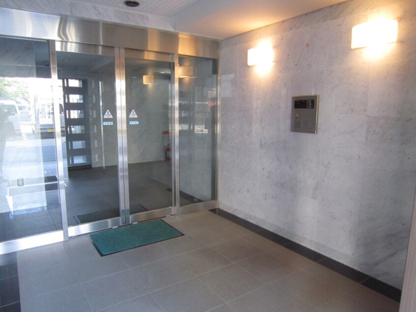 エントランス部分 アルトベルク横浜