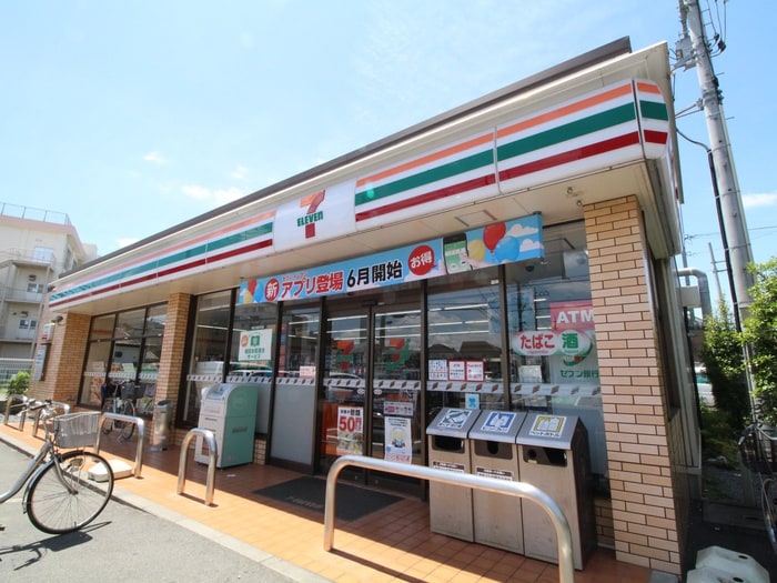 セブンイレブン(コンビニ)まで650m Prim rose