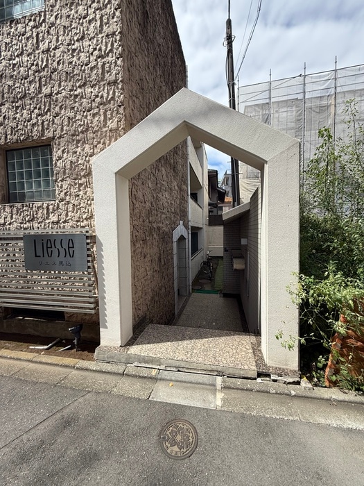 エントランス部分 リエス馬込（3階）