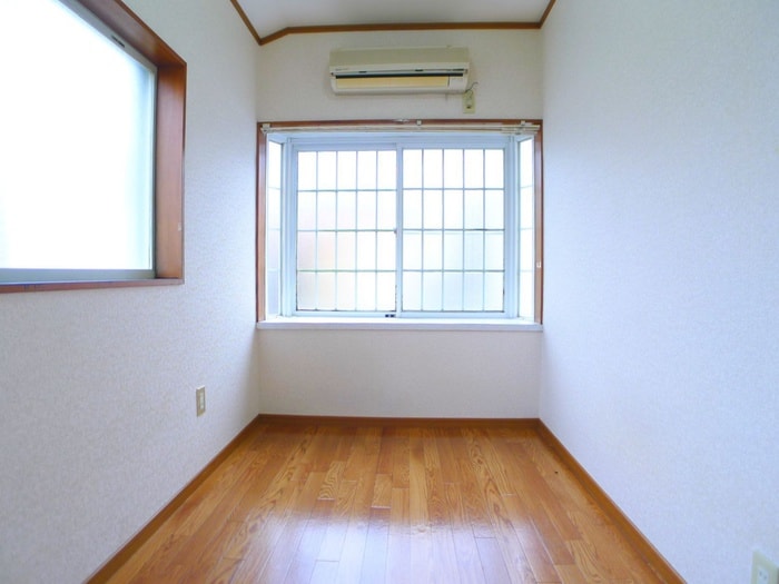 居室 流山松ヶ丘戸建