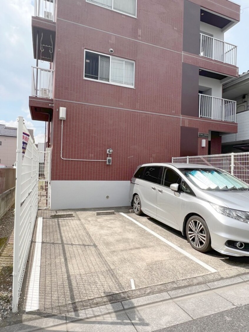 駐車場 ブリヤン西川口