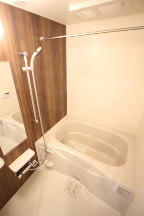 バス／シャワールーム等 クリスタルメゾン　しらかば