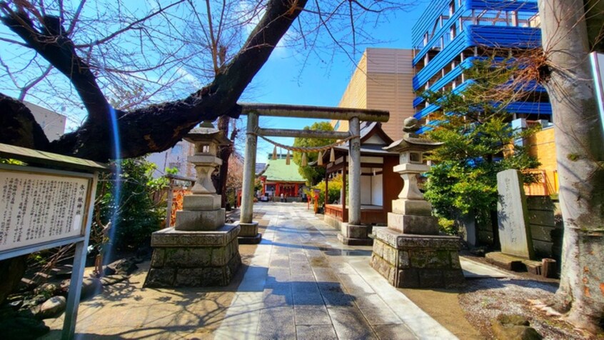 氷川神社(公園)まで316m コ－プ愛宕（１０６）