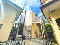 ザ・ファルティ岸谷