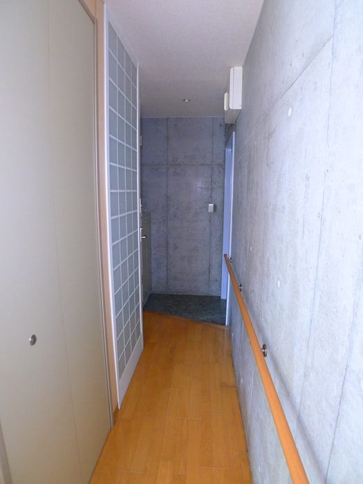 廊下 Ｍｉｍｏｓａ　Viｌｌａｇｅ