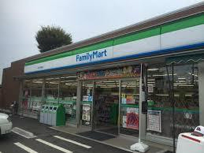 ﾌｧﾐﾘｰﾏｰﾄ小平学園西町店(コンビニ)まで292m クレセントハイツ学園西