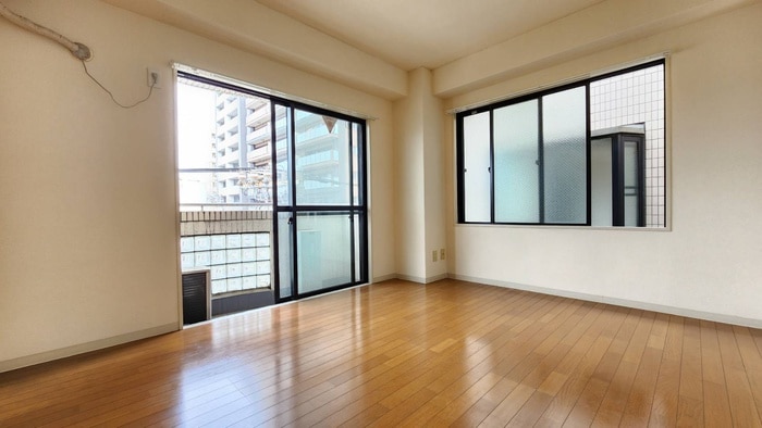 居室 サクセス八日町