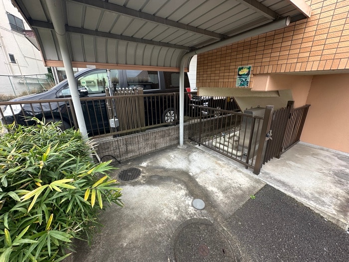 駐輪場 シェソワ