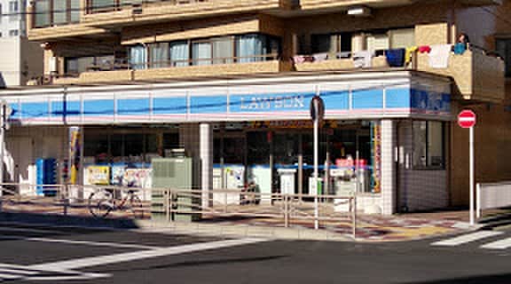 ローソン 磯子久木町店(コンビニ)まで150m ユナイト根岸ブルーノ・コンティ