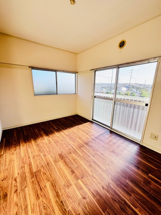 居室 ホワイトコ－ト田奈