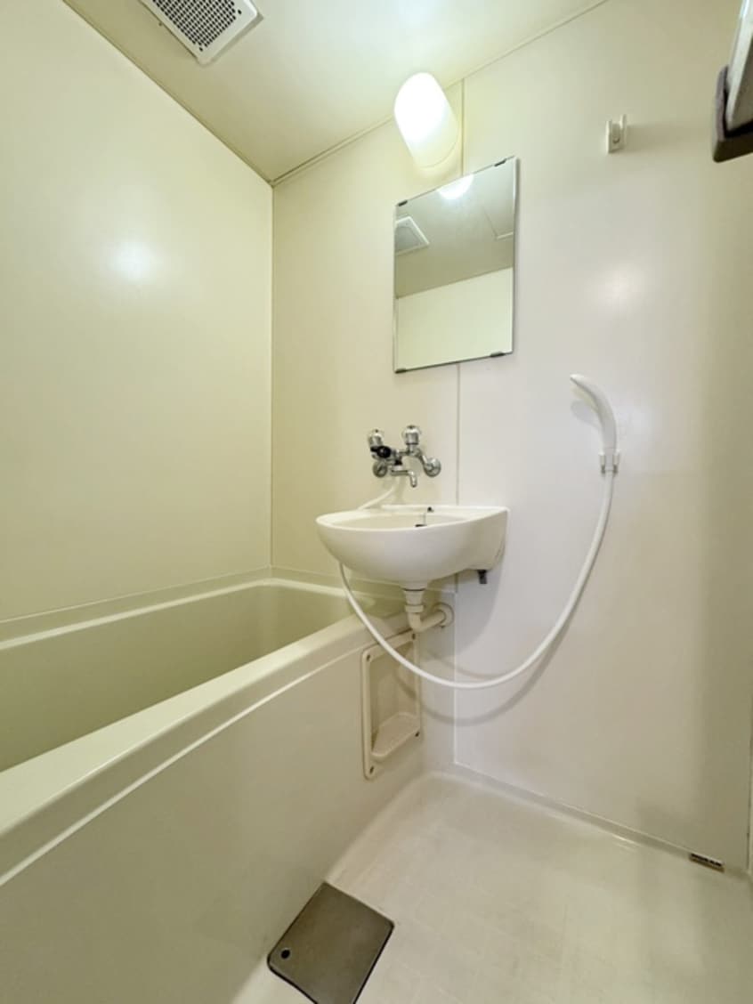 バス／シャワールーム等 サニーフラットB