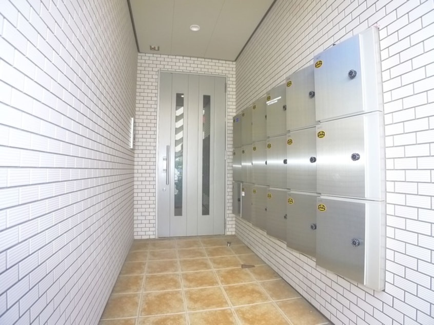 エントランス部分 サンシャイン稔台