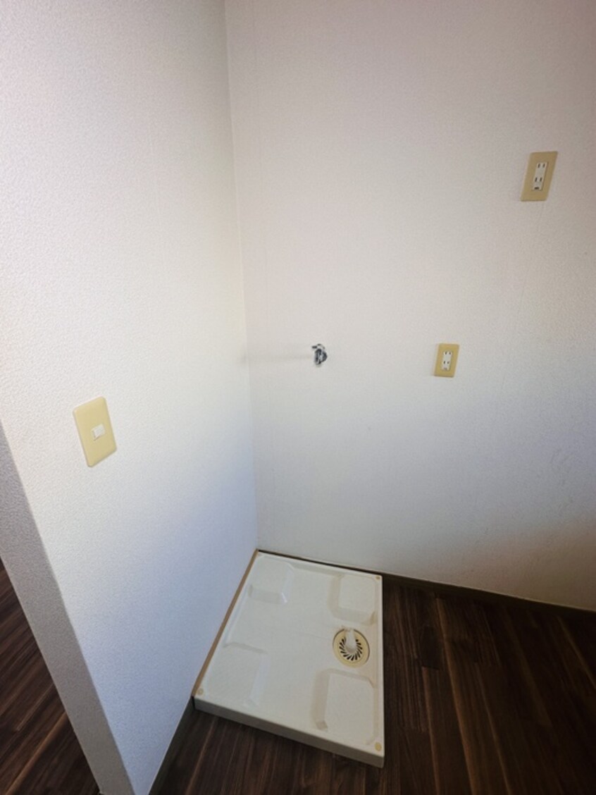 洗濯機置場 パラゼット中原