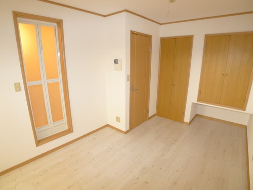 居室 オ－ク・パレス