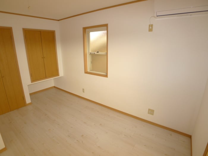 居室 オ－ク・パレス