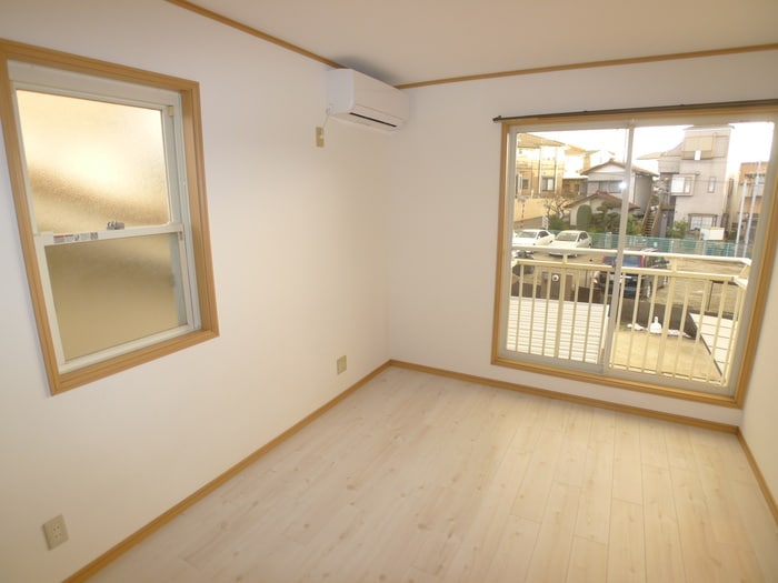 居室 オ－ク・パレス