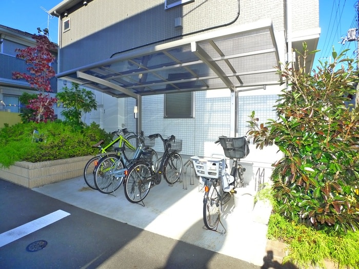駐輪場 ラッテ