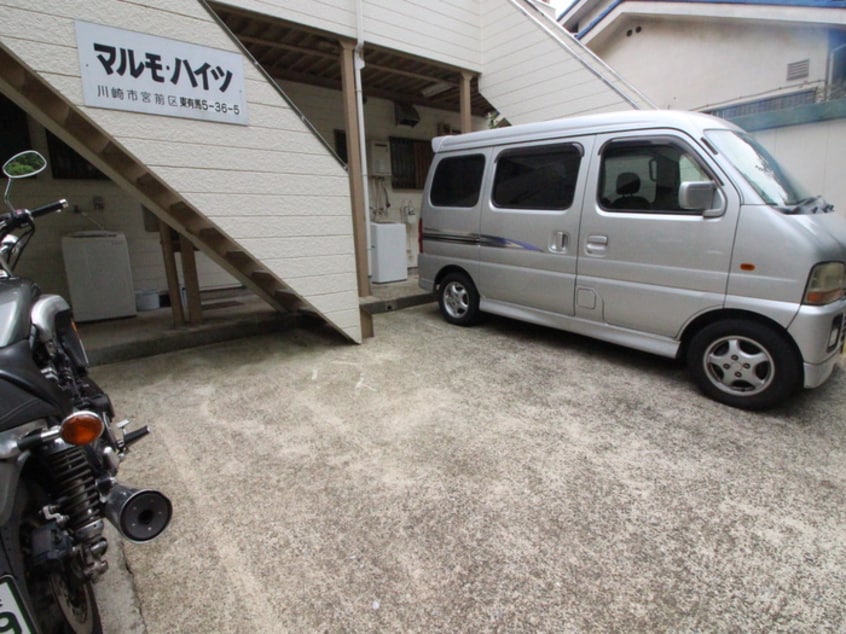 駐車場 マルモハイツ