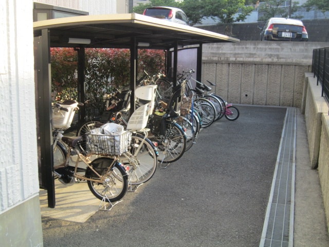 駐輪場 シンシア