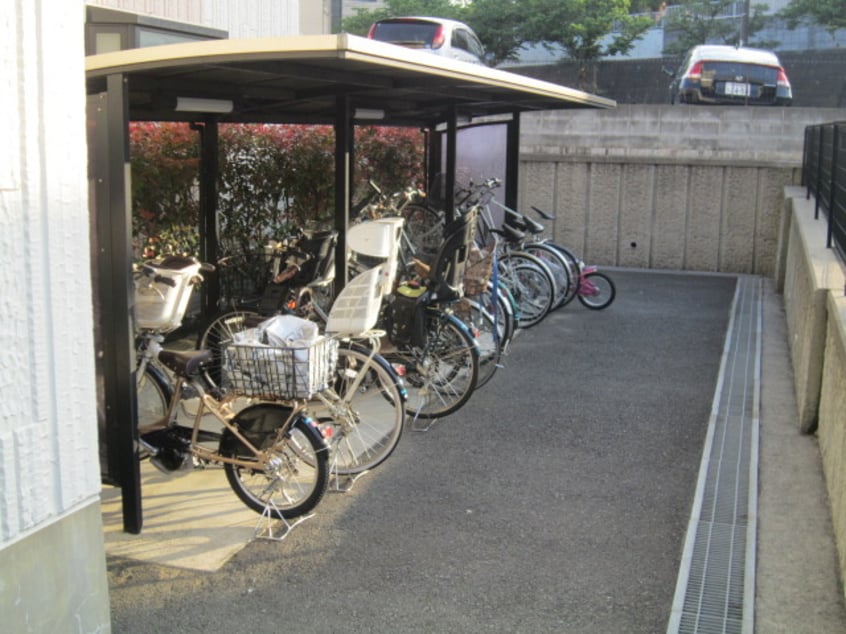 駐輪場 シンシア
