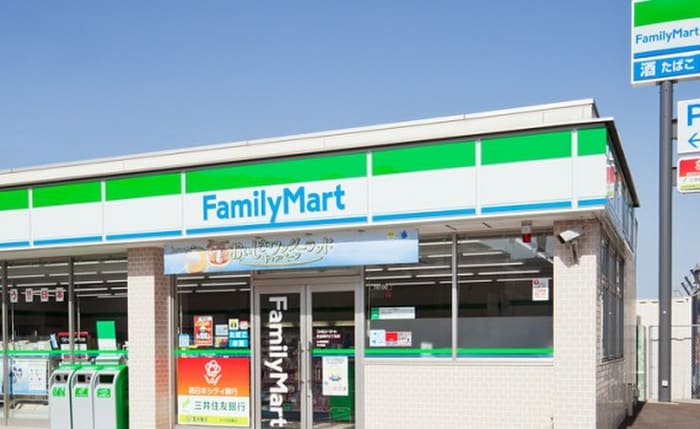 ファミリーマート 南山田三丁目店(コンビニ)まで198m シンシア
