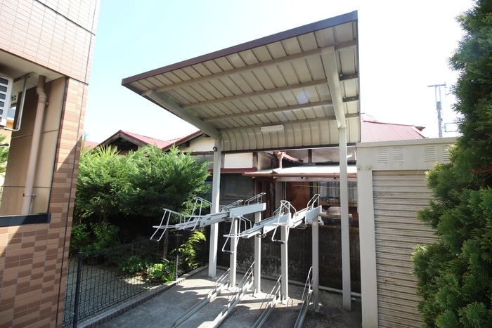 駐輪場 ボン・フルーレ