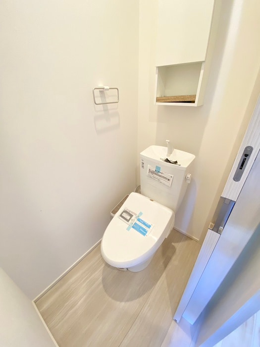 トイレ フォレスタ　イルミチェッタ