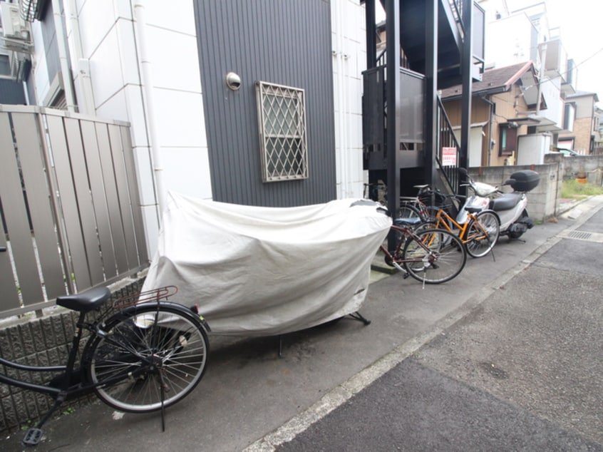 駐輪場 アザレ中丸子