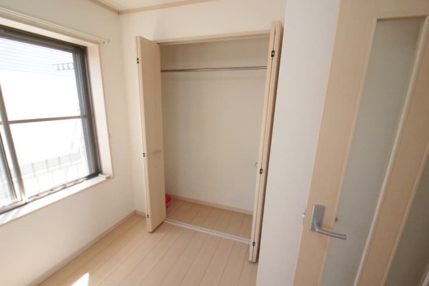 収納 アザレ中丸子