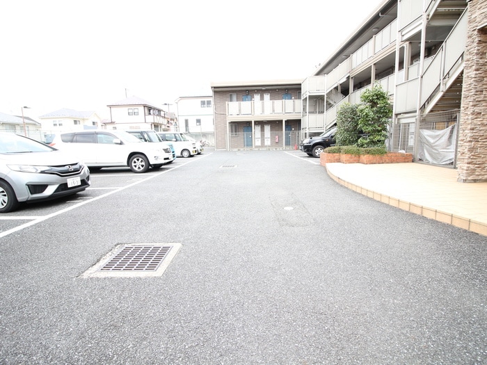 駐車場 ルミエール鷺沼