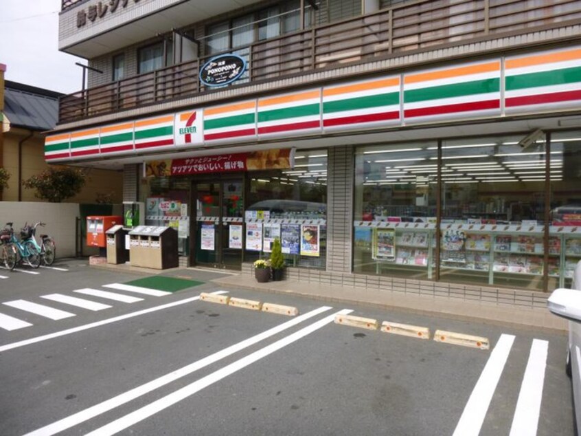 セブンイレブン藤沢羽鳥店(コンビニ)まで450m リブリ・ルピア湘南Ⅱ