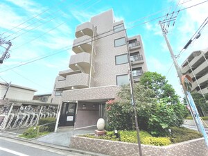 シャルマン西山