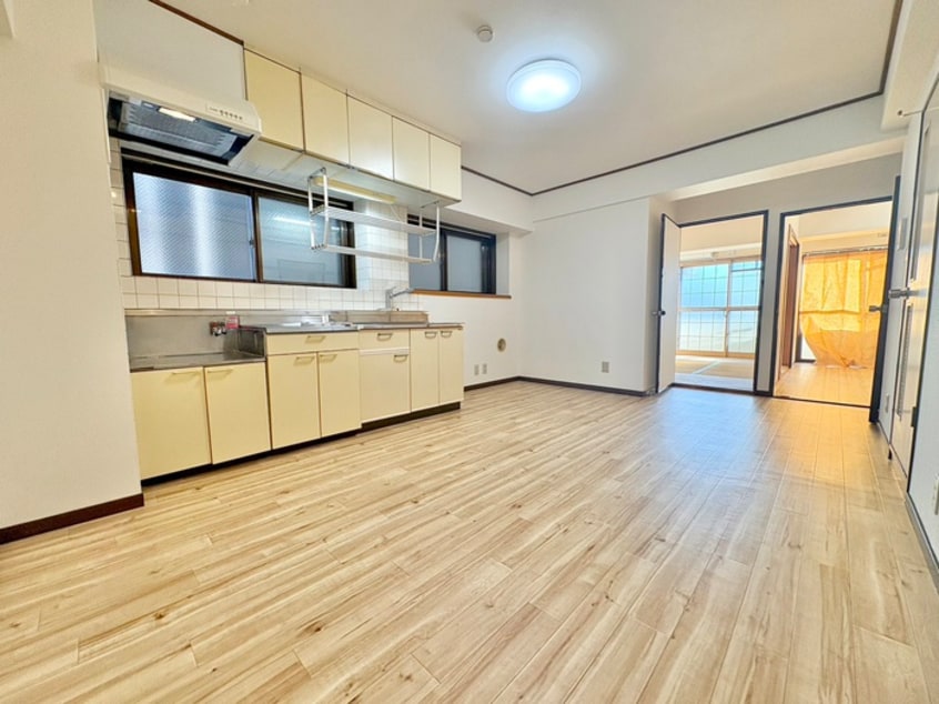 居室 グロ－リ－高山