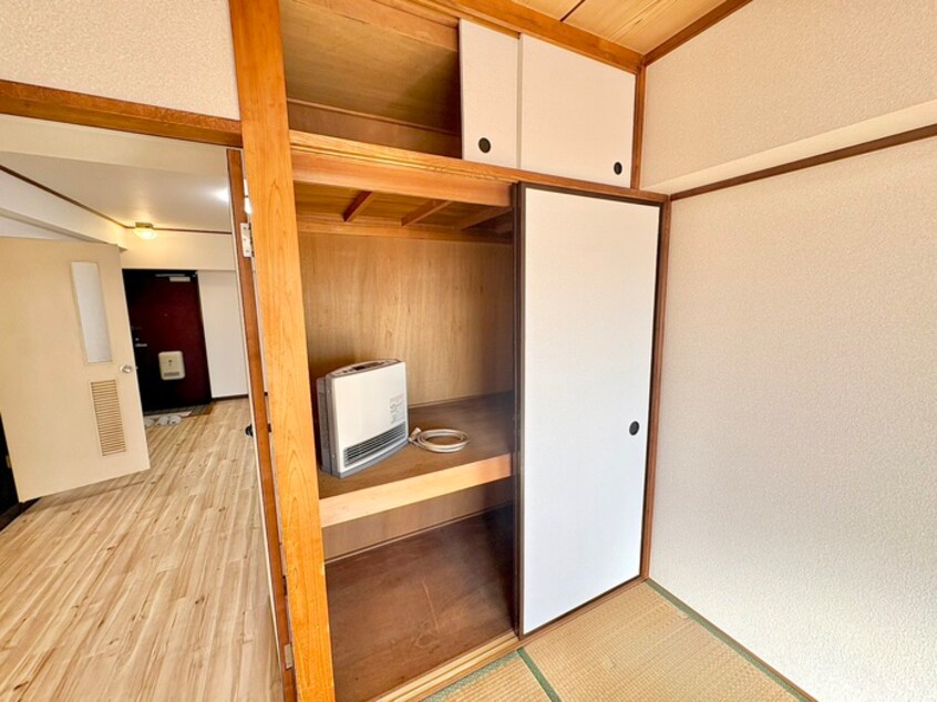 収納 グロ－リ－高山