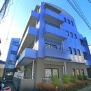 クレストハウスの外観