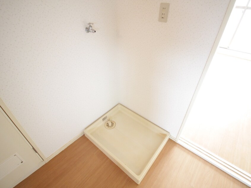 洗濯機置場 レジェンド末広A