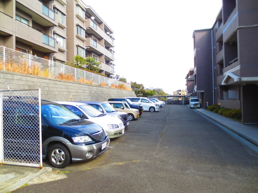 駐車場 サンコ－トあかね台