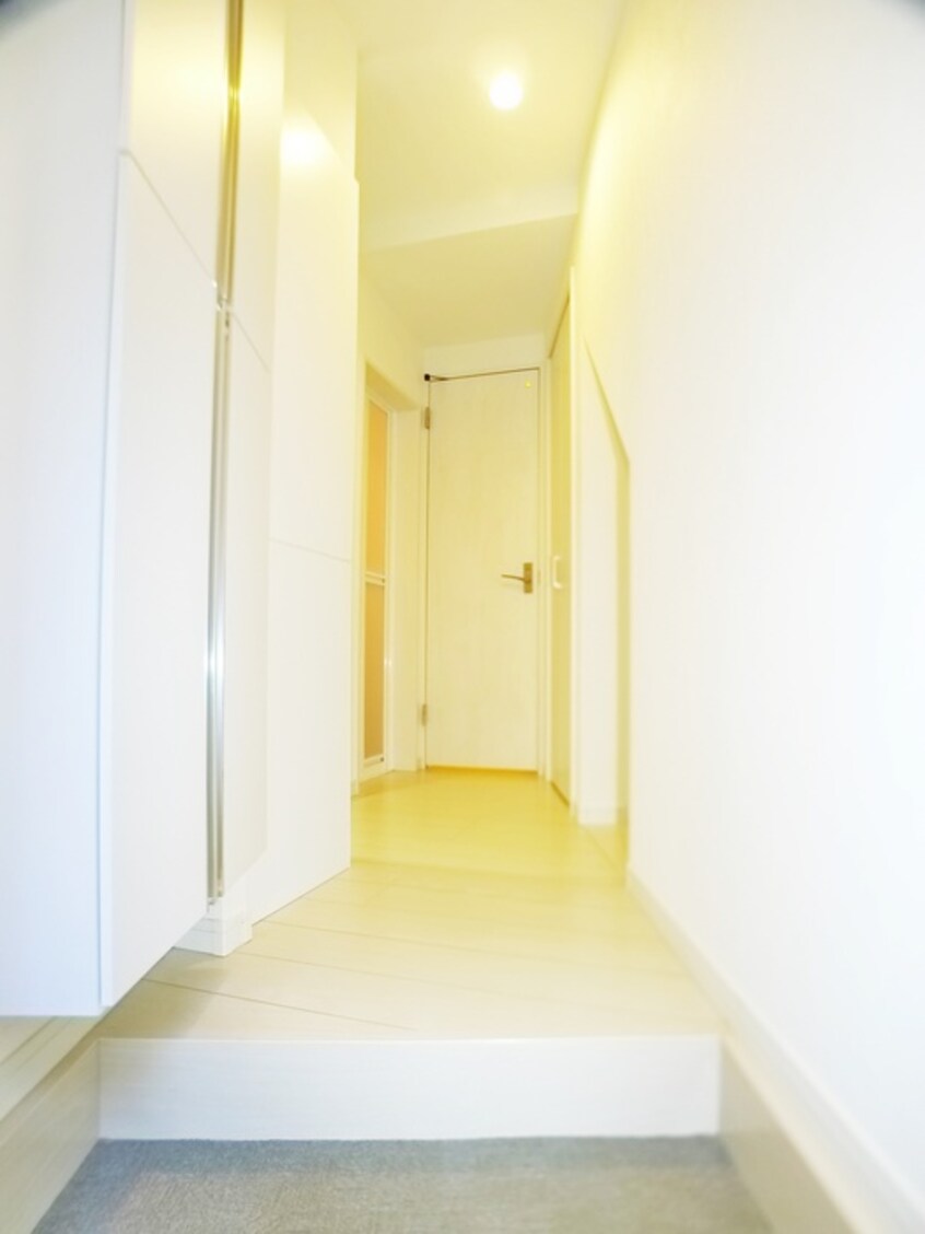 玄関 ルネコート西新井